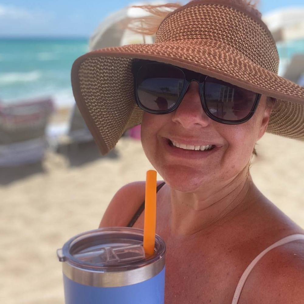 Meet your Posher, Dana k.